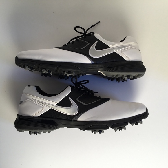 Nike Other - Nike's Men Heritage lll Black and White Golf Shoes